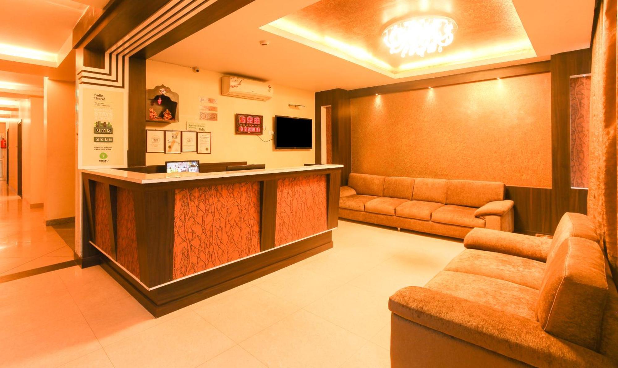 Hotel Janki International 3 Km From Kashi Vishwanath Temple Free Pickup From Railway Station Bénarès Extérieur photo