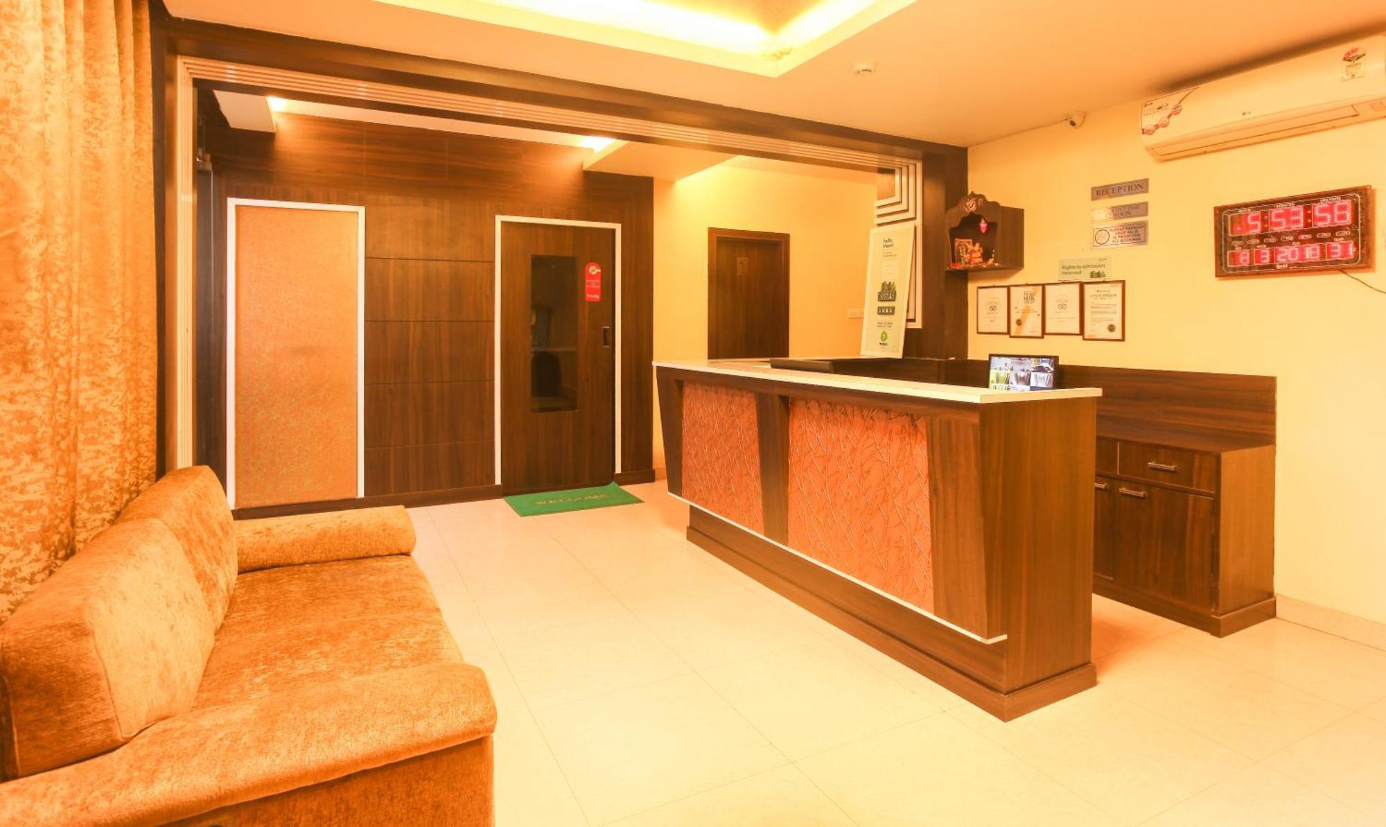 Hotel Janki International 3 Km From Kashi Vishwanath Temple Free Pickup From Railway Station Bénarès Extérieur photo